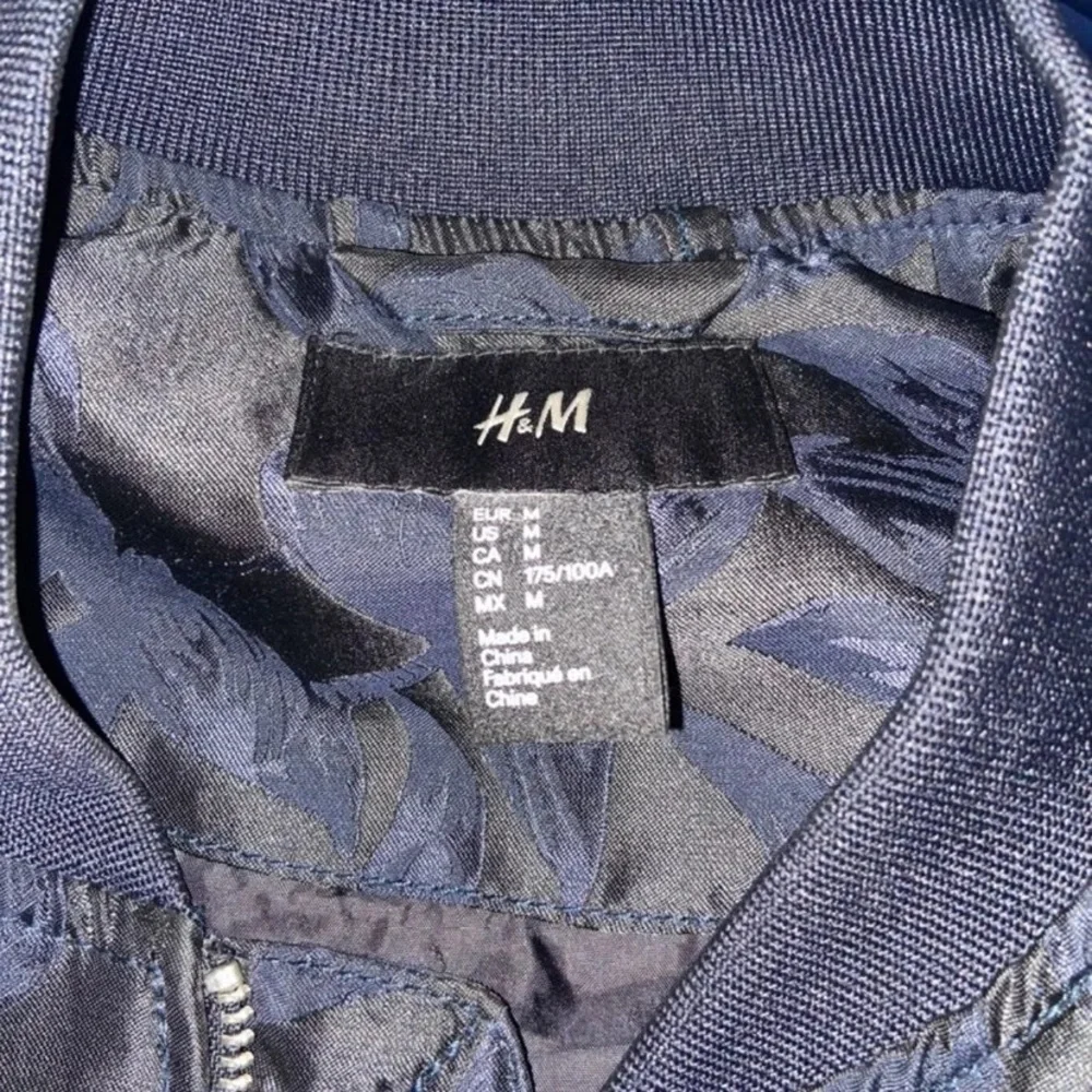 Bomber Jacket - Picture 3 of 3